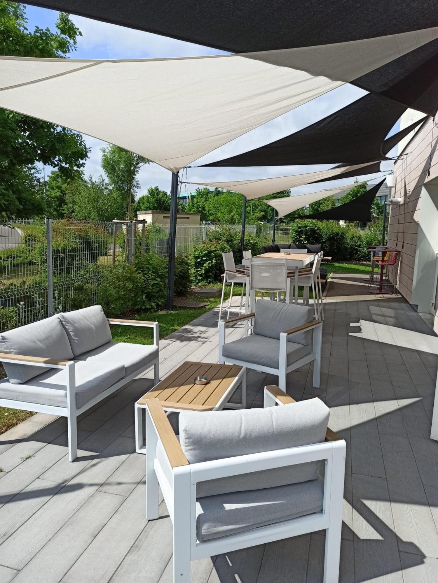 B&B Hotel Chartres Oceane Exterior photo
