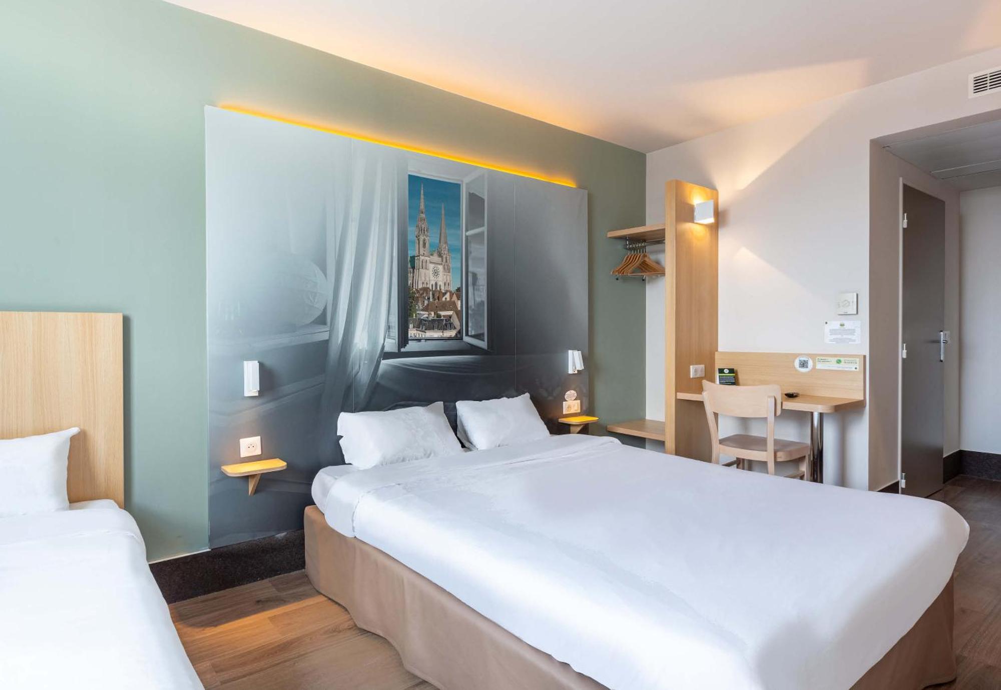B&B Hotel Chartres Oceane Exterior photo